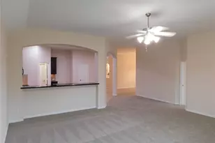 217 Harbor Bend Ln, League City, TX 77539 - Photo 5