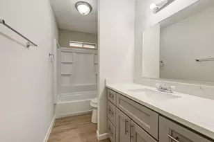 2035 Deerhurst Ln, Houston, TX 77088 - Photo 15