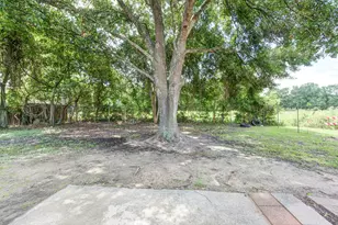 2035 Deerhurst Ln, Houston, TX 77088 - Photo 17
