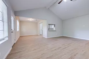 2035 Deerhurst Ln, Houston, TX 77088 - Photo 5