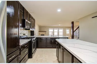 11719 Cabot Hill Street, Houston, TX 77044 - Photo 9