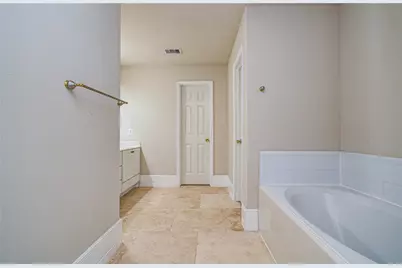 11719 Cabot Hill Street, Houston, TX 77044 - Photo 15