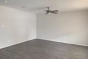 7801 Angus St, Houston, TX 77028 - Photo 5