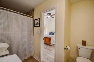 21 Alexander Ct, Angleton, TX 77515 - Photo 13