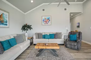 1819 Redfish Ln, Crystal Beach, TX 77650 - Photo 9