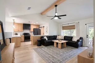 107 Machemehl Dr, Bellville, TX 77418 - Photo 9