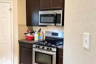 6427 Macroom Meadows Ln, Houston, TX 77048 - Photo 5