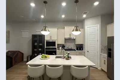 8409 Soaring Sky Lane, Houston, TX 77063 - Photo 5