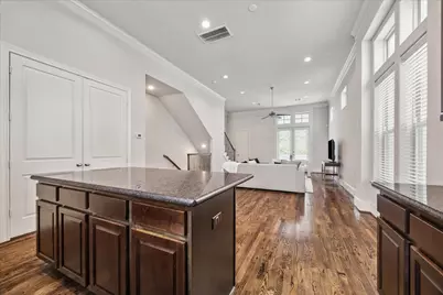 2048 Fannin Station S, Houston, TX 77045 - Photo 15