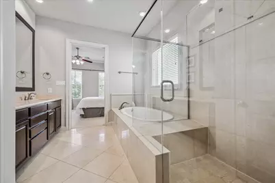 2048 Fannin Station S, Houston, TX 77045 - Photo 5