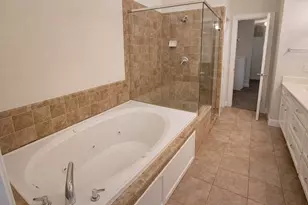 2710 Hullsmith Dr, Houston, TX 77063 - Photo 13