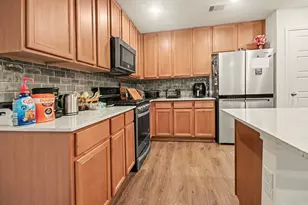 2022 Rebel Wy, Alvin, TX 77511 - Photo 9