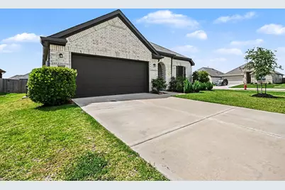 2022 Rebel Way, Alvin, TX 77511 - Photo 3