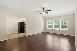 10793 Royal Magnolia Dr, Conroe, TX 77303 - Photo 11