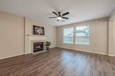 5115 Cherrywood Court, League City, TX 77573 - Photo 9