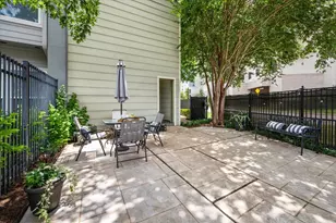 6310 Arnot St, Houston, TX 77007 - Photo 3