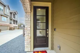 1403 Adell Rose Ln, Houston, TX 77043 - Photo 3