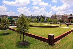 2128 Gillette St, Houston, TX 77006 - Photo 11