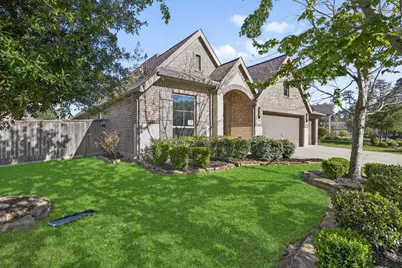 328 Red Petal Court, Conroe, TX 77304 - Photo 3