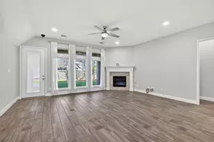 328 Red Petal Ct, Conroe, TX 77304 - Photo 23