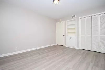 2585 Marilee Lane #2, Houston, TX 77057 - Photo 11