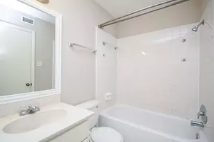 2585 Marilee Ln, Houston, TX 77057 - Photo 15