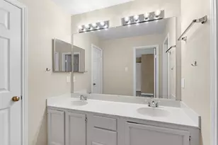 2428 Bering Dr, Houston, TX 77057 - Photo 17