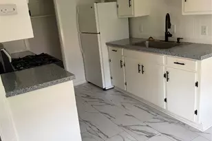 913 Prentice Ln, Huntsville, TX 77340 - Photo 17