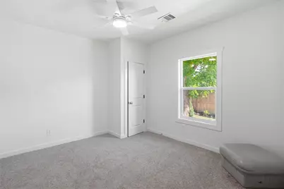 125 N Super Street, Houston, TX 77011 - Photo 17