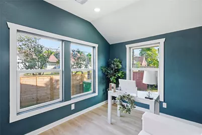 125 N Super Street, Houston, TX 77011 - Photo 11