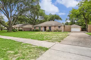 15510 Jersey Dr, Houston, TX 77040 - Photo 1
