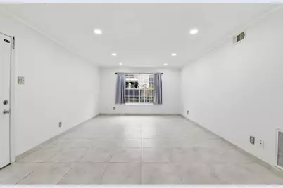 7900 Westheimer Road #147, Houston, TX 77063 - Photo 5