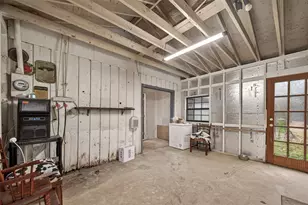 588 County Rd 2307, Cleveland, TX 77327 - Photo 21