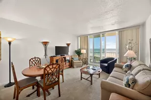 1401 E Beach Dr, Galveston, TX 77550 - Photo 3