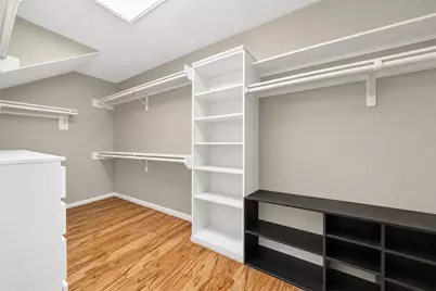 127 N Hawthorne Hollow Circle, The Woodlands, TX 77384 - Photo 23