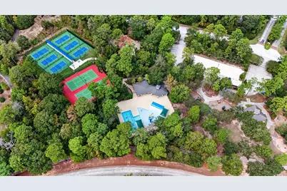 127 N Hawthorne Hollow Circle, The Woodlands, TX 77384 - Photo 37