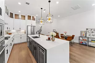 820 E 24th St, Houston, TX 77009 - Photo 1