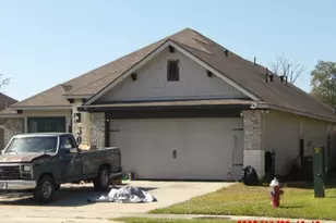 309 Brock's Ct, Montgomery, TX 77356 - Photo 3