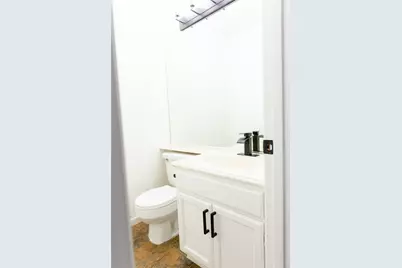 22 Cottage Grove Place, The Woodlands, TX 77381 - Photo 9