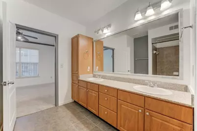 1711 Old Spanish Trail #110, Houston, TX 77054 - Photo 15