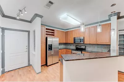 1711 Old Spanish Trail #110, Houston, TX 77054 - Photo 5