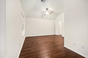 10227 W Rolleston Ln, Houston, TX 77034 - Photo 17