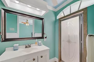7404 Erath St, Houston, TX 77023 - Photo 17