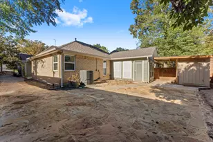 22 Shady Oak Ln, Conroe, TX 77304 - Photo 39