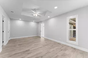 22 Shady Oak Ln, Conroe, TX 77304 - Photo 33