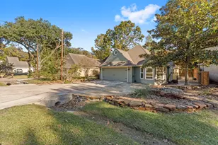 22 Shady Oak Ln, Conroe, TX 77304 - Photo 43