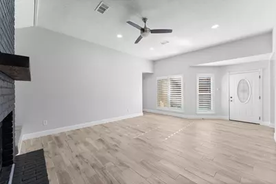 22 Shady Oak Lane, Conroe, TX 77304 - Photo 9