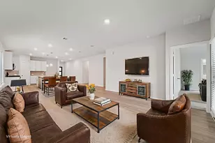 2519 Gray Gale Ct, Baytown, TX 77523 - Photo 5