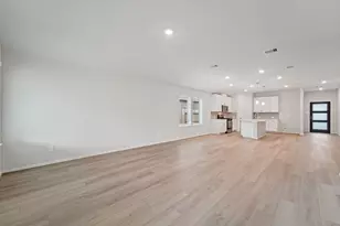 2519 Gray Gale Ct, Baytown, TX 77523 - Photo 3