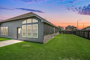 8707 W Cres Lake Cir, Baytown, TX 77521 - Photo 27